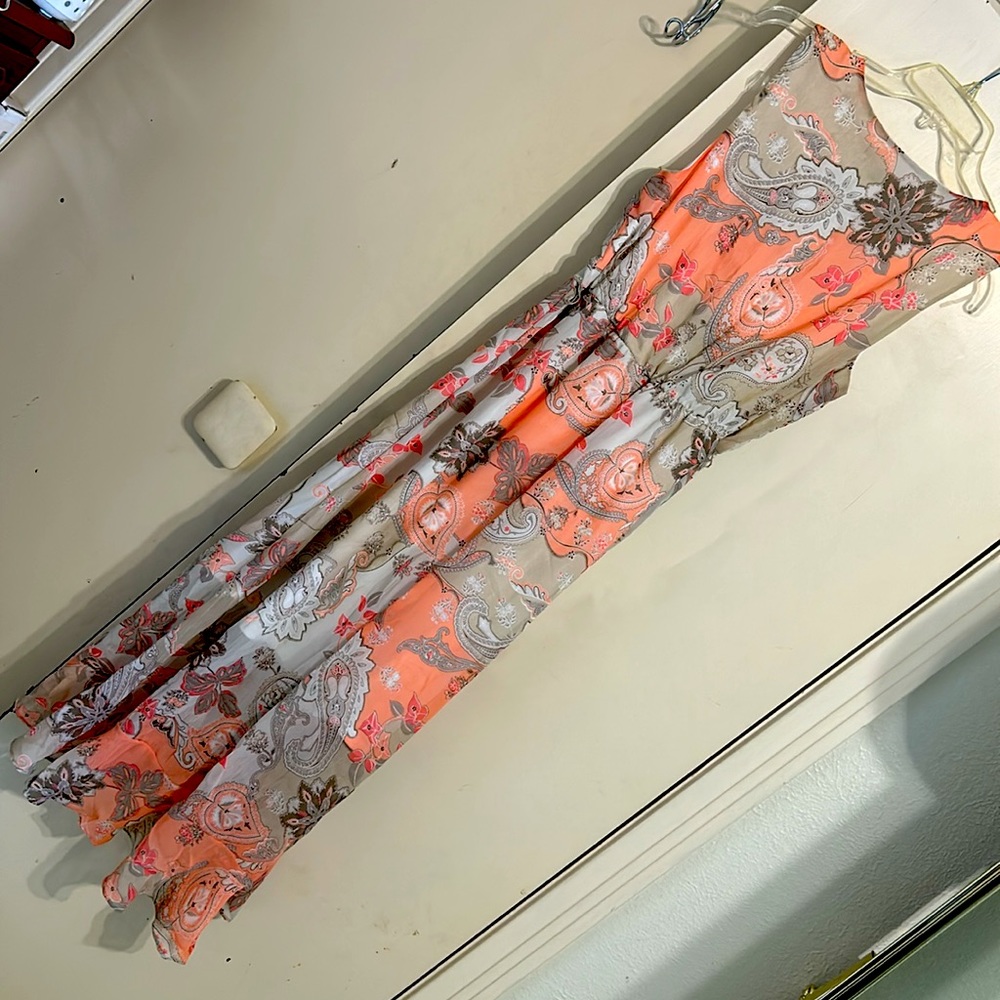 Spring/Summer Dress - Picture 2 of 3